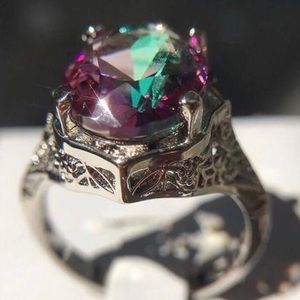‼️SOLD ‼️Beautiful Women’s Mystic Rainbow Ring!‼️